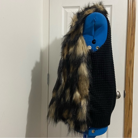 INC International Concept women brown tone faux fur and knit vest. Size 1X. Used - Picture 2 of 7